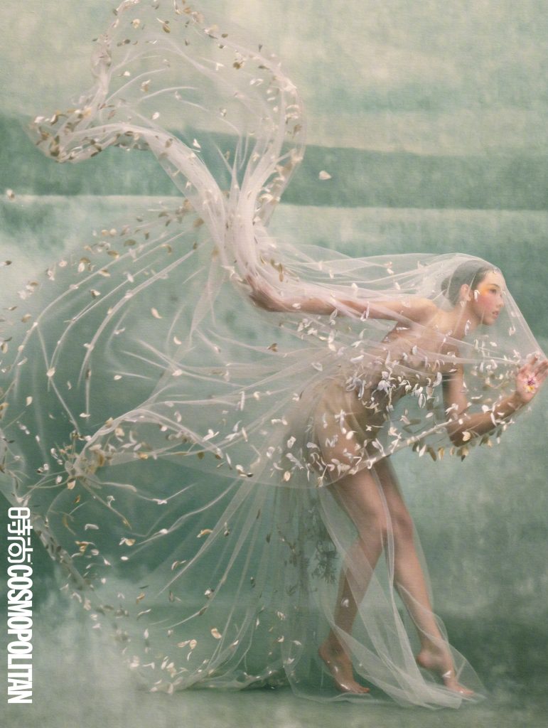 陈都灵 for Cosmopolitan China August 2026 4