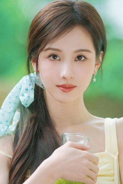 陈都灵